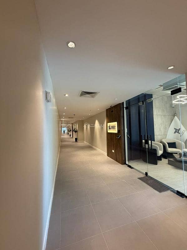 Commercial office for rent in Al Yasmeen neighborhood, King Abdulaziz Road