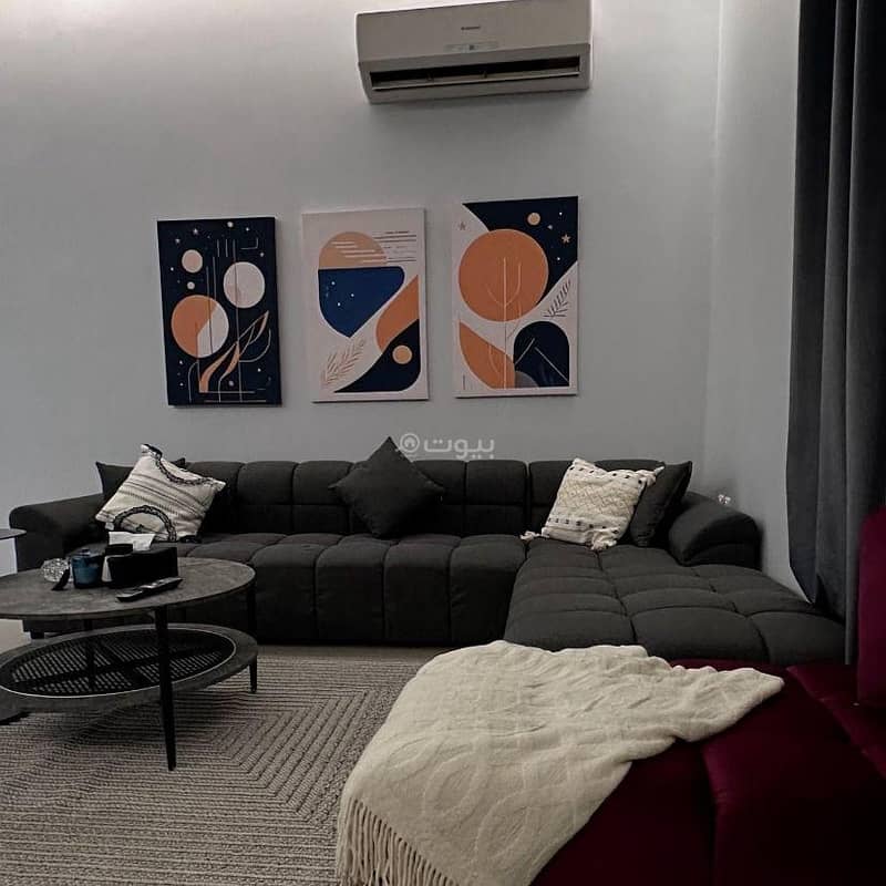 One-bedroom apartment with self-entry