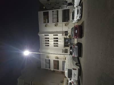 عمارة سكنية 10 غرف نوم للبيع في شمال جدة، جدة - عمارة للبيع في جدة حي العزيزية