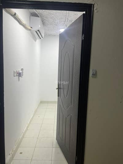 غرفة  للايجار في شمال الرياض، الرياض - غرفة للإيجار في حي الوادي