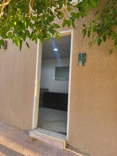 غرفة  للايجار في شرق الرياض، الرياض - غرفة مؤثثة للايجار بحي الازدهار