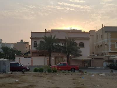 10 Bedroom Villa for Sale in North Jeddah, Jeddah - A distinctive and luxurious villa for sale in Al-Samer neighborhood