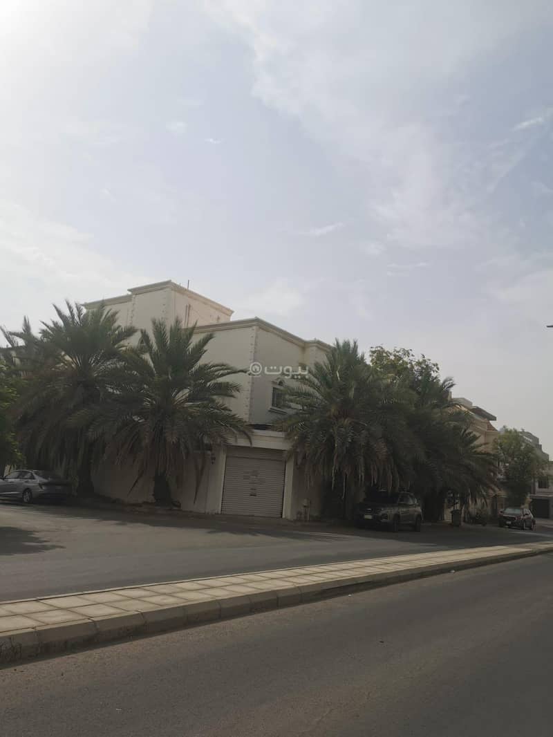 Villa consisting of 4 bedrooms for sale in Al Nahda