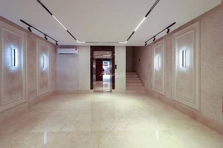 4 Bedroom Flat for Sale in North Jeddah, Jeddah - 4-room apartment in Al Rawda neighborhood, cash and bank payments accepted, immediate occupancy for sale.