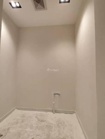 دور 5 غرف نوم للبيع في جنوب الرياض، الرياض - دور للبيع في شارع بدر, حي بدر, مدينة الرياض, منطقة الرياض