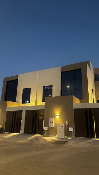 دور 3 غرف نوم للايجار في شمال الرياض، الرياض - دور ارضي فاخر في القيروان