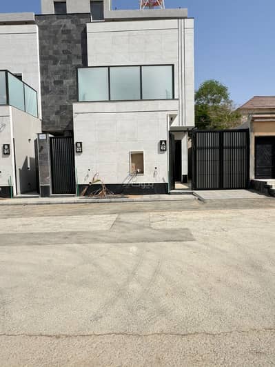 4 Bedroom Villa for Sale in East Riyadh, Riyadh - For sale, a villa with an internal staircase in a prime location, separated and without apartments in Al Bayan neighborhood, unique design.