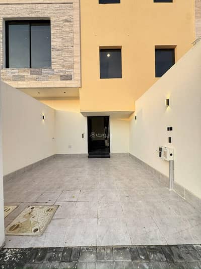 دور 3 غرف نوم للبيع في شرق الرياض، الرياض - للبيع دور آول موقع مميز حي الخليج شرق الرياض موقع مميز شارع 20م دور 3 غرف نوم للبيع في شرق الرياض، الرياض - للبيع دور آول موقع مميز حي الخليج شرق الرياض موقع مميز شارع 20م