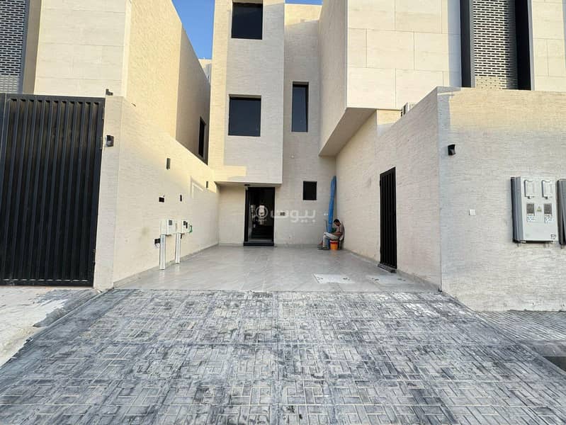 للبيع دور اول حي الملك فيصل موقع 5غرف وصاله موقع مميز تصميم مودرن للبيع دور اول حي الملك فيصل موقع 5غرف وصاله موقع مميز تصميم مودرن