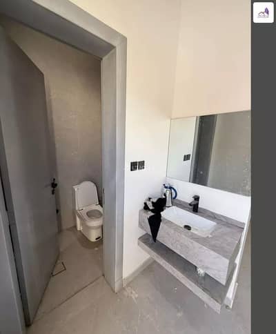 دور 5 غرف نوم للبيع في جنوب الرياض، الرياض - دور للبيع في بدر، الرياض