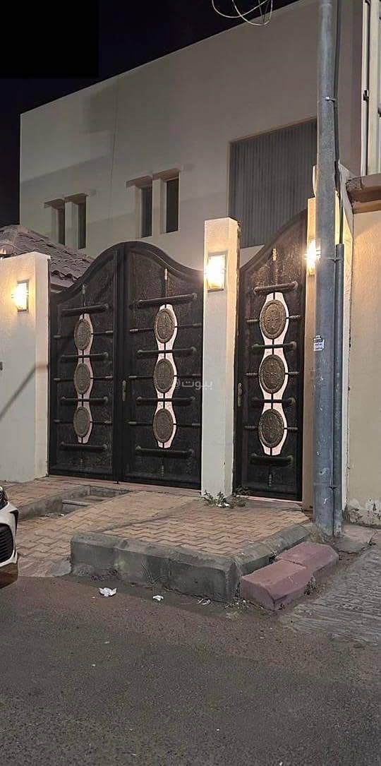 For sale a duplex in Al-Wasita neighborhood in Ha'il