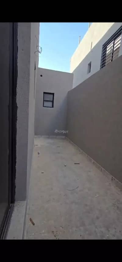5 Bedroom Flat for Sale in South Riyadh, Riyadh - Studio Apartment For Sale in Okaz, Riyadh