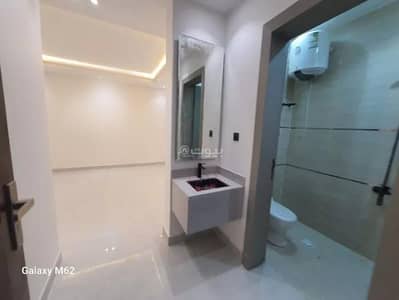 شقة 6 غرف نوم للبيع في جنوب الرياض، الرياض - شقة للبيع في شارع ابي المكارم بن مفرج, حي عكاظ, مدينة الرياض, منطقة الرياض