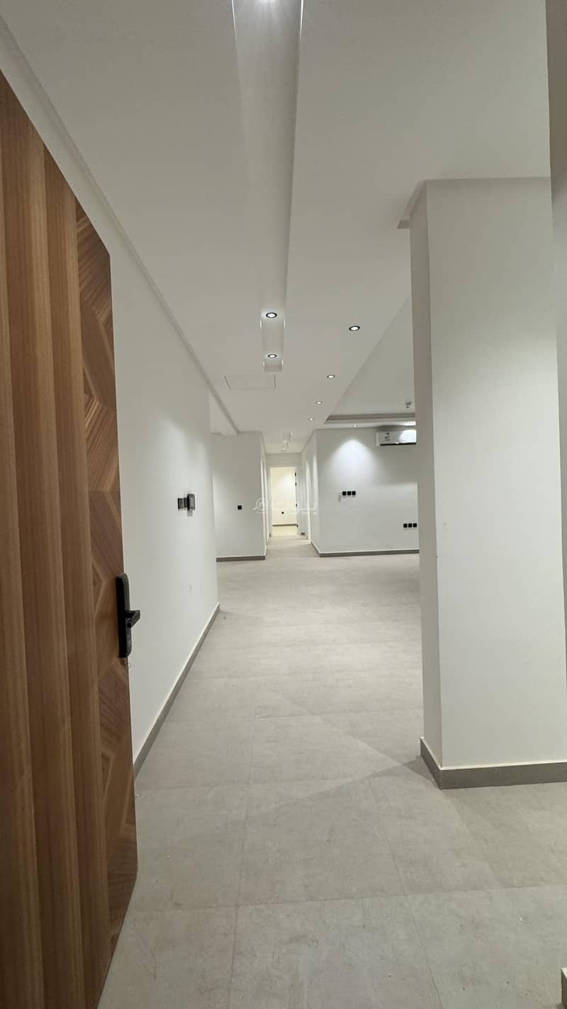 Apartment in East Riyadh，Al Rimal 3 bedrooms 65000 SAR - 87811647