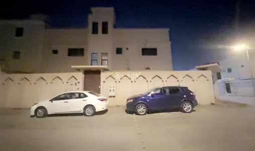 فیلا 5 غرف نوم للبيع في غرب الرياض، الرياض - فيلا مكونة من 5 غرف نوم للبيع في العريجاء الغربية، الرياض