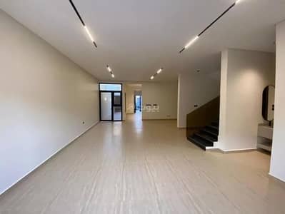 دور 5 غرف نوم للبيع في غرب الرياض، الرياض - دور للبيع في شارع أثرة, حي السويدي الغربي, مدينة الرياض, منطقة الرياض