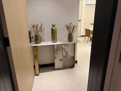 دور 4 غرف نوم للايجار في شمال الرياض، الرياض - دور للإيجار في شارع غسان السليطي, حي النرجس, مدينة الرياض, منطقة الرياض