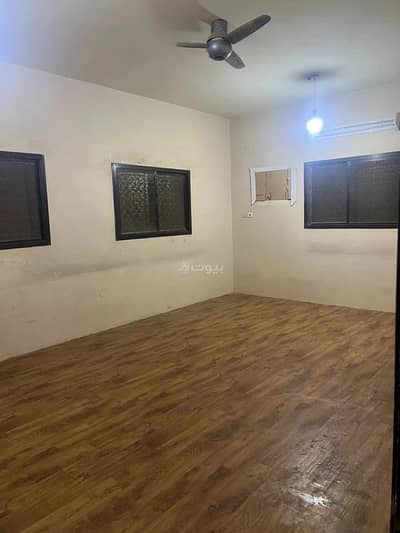 دور 3 غرف نوم للايجار في شرق الرياض، الرياض - دور للإيجار في السعادة، الرياض