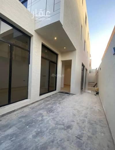 دور 3 غرف نوم للبيع في شرق الرياض، الرياض - طابق للبيع في الخليح، الرياض