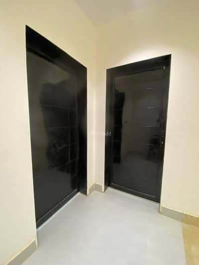 دور 3 غرف نوم للبيع في شرق الرياض، الرياض - دور اول للبيع بحي المعزليه شرق الرياض