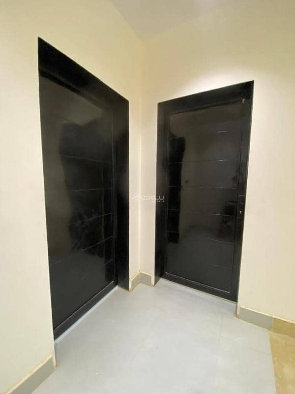 دور اول للبيع بحي المعزليه شرق الرياض