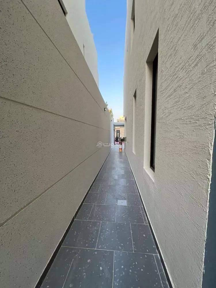 Floor For Sale in Tuwaiq, Riyadh