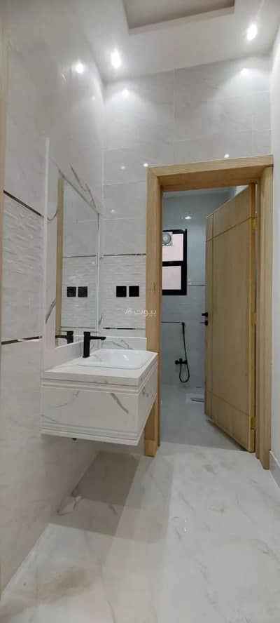 5 Bedroom Floor for Sale in West Riyadh, Riyadh - Floor For Sale in Tuwaiq, Riyadh 5 Bedroom Floor for Sale in West Riyadh, Riyadh - Floor For Sale in Tuwaiq, Riyadh