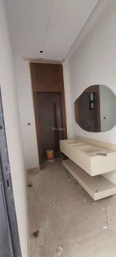 دور 5 غرف نوم للبيع في غرب الرياض، الرياض - دور للبيع في شارع عبدالرؤوف الواعظ, حي طويق, مدينة الرياض, منطقة الرياض