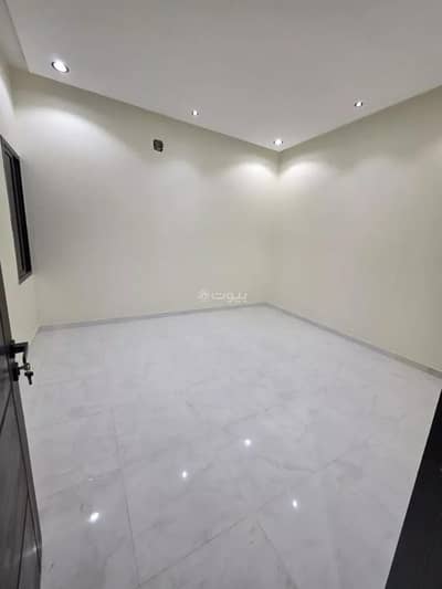 دور 5 غرف نوم للبيع في جنوب الرياض، الرياض - دور للبيع في شارع الإمام مالك, حي بدر, مدينة الرياض, منطقة الرياض