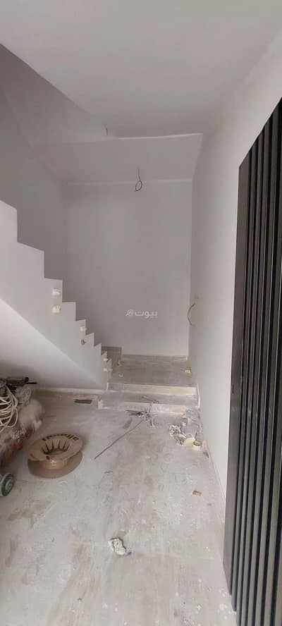 فیلا 8 غرف نوم للبيع في غرب الرياض، الرياض - فيلا للبيع في شارع احمد بن حعفر, حي العريجاء الغربي, مدينة الرياض, منطقة الرياض فیلا 8 غرف نوم للبيع في غرب الرياض، الرياض - فيلا للبيع في شارع احمد بن حعفر, حي العريجاء الغربي, مدينة الرياض, منطقة الرياض