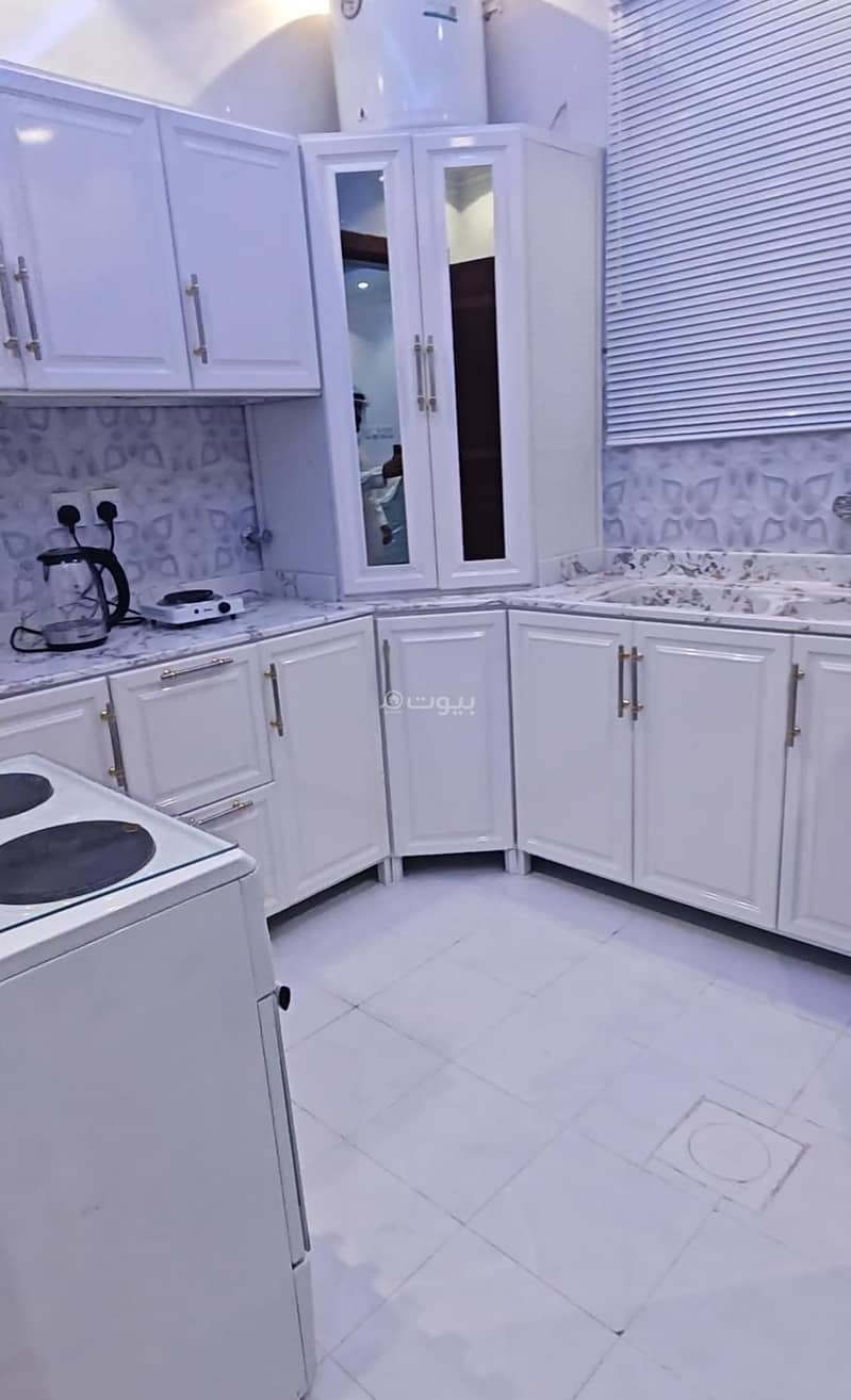 شقة مؤثثة للإيجار المزاحمية حي غرناطه شقة مؤثثة للإيجار المزاحمية حي غرناطه