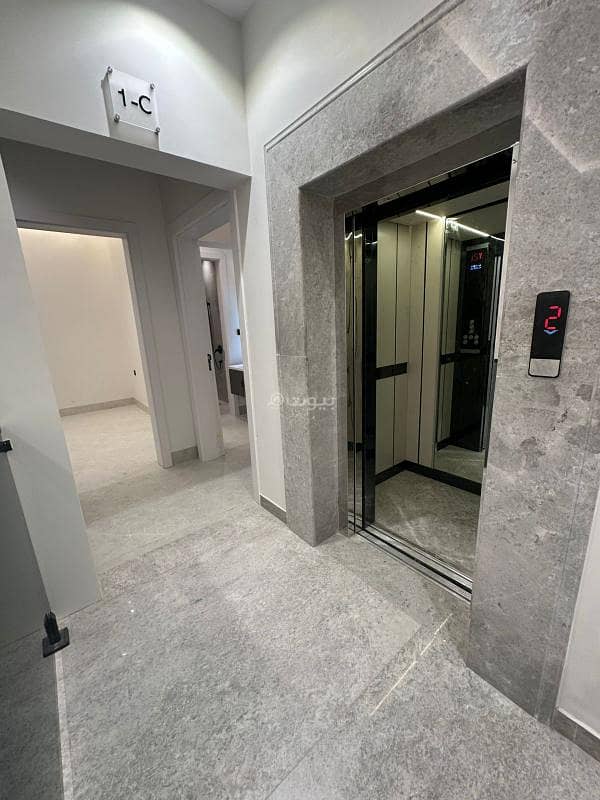 A complete independent floor of 200 square meters for sale in Al-Arid, Riyadh. A complete independent floor of 200 square meters for sale in Al-Arid, Riyadh.