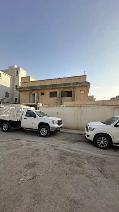 6 Bedroom Villa for Sale in Central Riyadh, Riyadh - Villa For Sale in Al Malaz, Riyadh