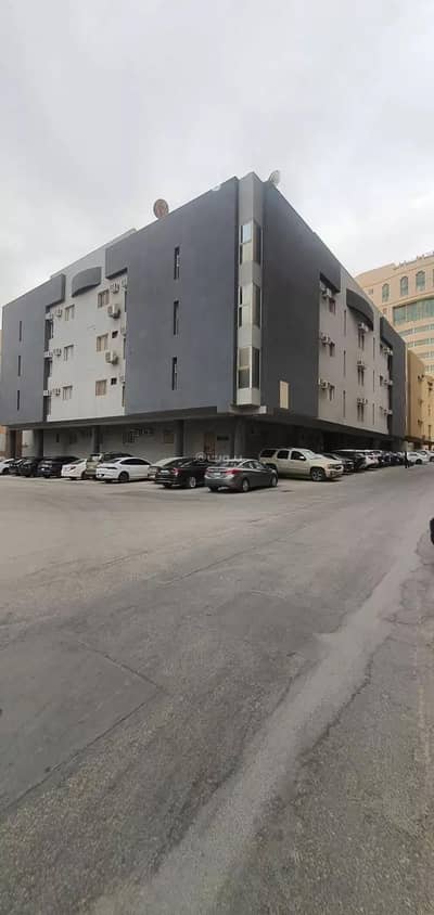 3 Bedroom Apartment for Rent in Central Riyadh, Riyadh - 3-bedroom apartment for rent in Al-Wazarat, Riyadh