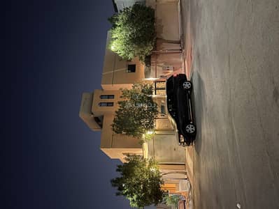 فیلا 9 غرف نوم للبيع في غرب الرياض، الرياض - فيلا للبيع في الزهرة، غرب الرياض