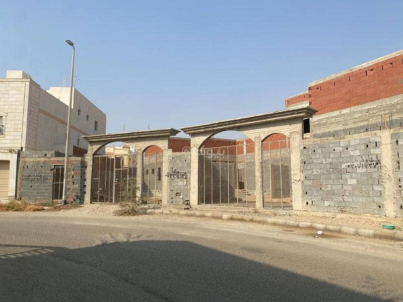 A shell villa for sale in the Thaybah neighborhood.