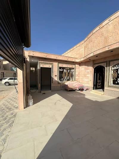 8 Bedroom Floor for Sale in West Riyadh, Riyadh - Floor For Sale in Tuwaiq, West Riyadh