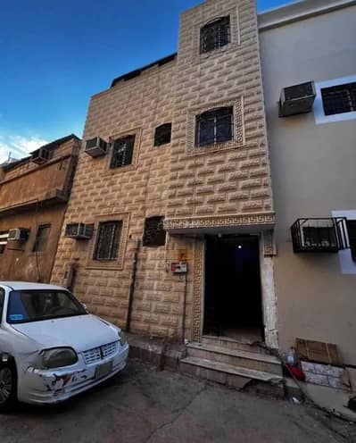 6 Bedroom Residential Building for Sale in West Riyadh, Riyadh - 6 Bedroom Residential Building For Sale in Sultanah, Riyadh