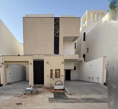 دور 6 غرف نوم للبيع في شرق الرياض، الرياض - طابق للبيع في الجنادرية، الرياض