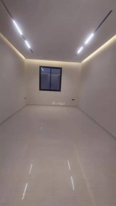 5 Bedroom Residential Building for Sale in East Riyadh, Riyadh - Residential Building For Sale in Al Bayan Neighborhood, Riyadh