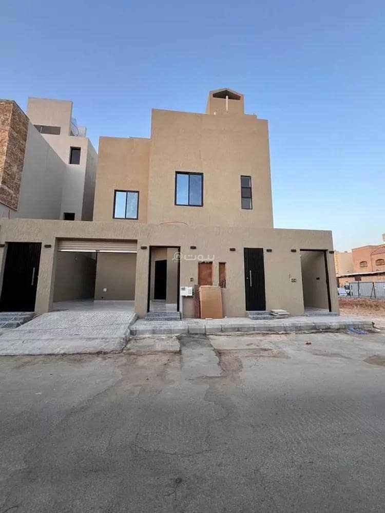 Villa For Sale in Al Mansourah District, Riyadh