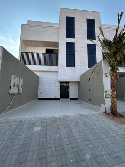 6 Bedroom Floor for Sale in East Riyadh, Riyadh - Floor for sale in Al Rimal, East Riyadh