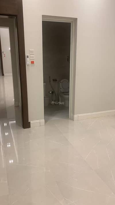 دور 6 غرف نوم للايجار في شمال الرياض، الرياض - دور للايجار