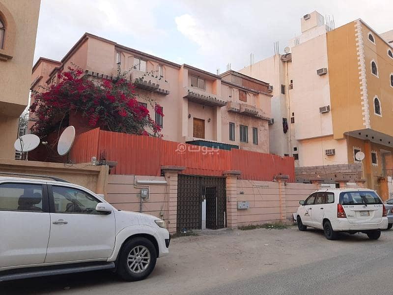 Villa For Sale in Al Khadra Neighborhood, Makkah