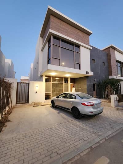 3 Bedroom Villa for Sale in East Riyadh, Riyadh - Sale offer for a villa in the Al-Nayfa residential complex.