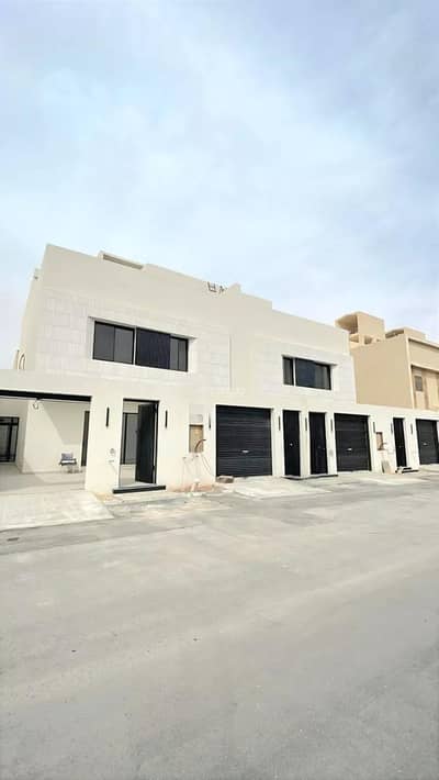 5 Bedroom Floor for Sale in West Riyadh, Riyadh - Floor for Sale in Al Hazm, West Riyadh