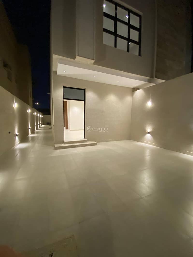 Floor for sale in Al Khaleej, East Riyadh