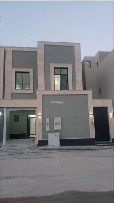 5 Bedroom Floor for Sale in East Riyadh, Riyadh - Floor For Sale in Al Murjan, Riyadh