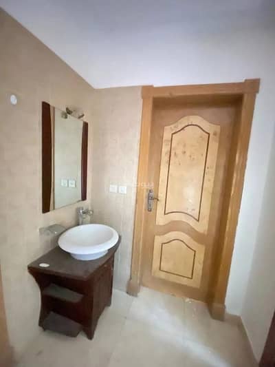 فیلا 4 غرف نوم للايجار في شمال الرياض، الرياض - فيلا للإيجار في الياسمين، الرياض