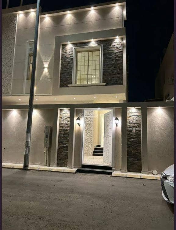 فيلا 388.4 متر مربع غربية على شارع 15م